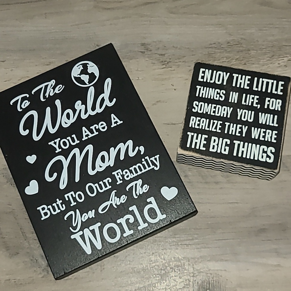 2 Mother's Day Themed Wood Signs